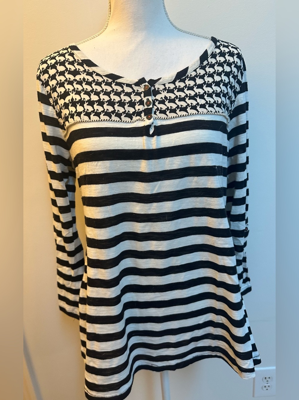 Anthropologie Postage Stamp Black and White Striped Tee Shirt XL EUC